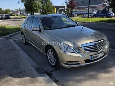 Usado Mercedes E200 Elegance 136 CV (100 kW) 2012 Beige Berlina