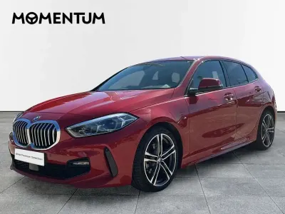 Usado BMW 118 Comfort Edition 140 CV (102 kW) 2021 Rojo Utilitario