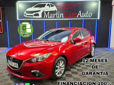 Używany Mazda 3 Style 150 KM (110 kW) 2015 Czerwony Sedan/Limuzyna