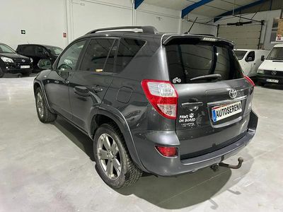 Begagnad Toyota RAV4 Executive 150 HK (110 kW) 2010 Grå SUV