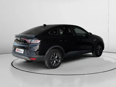 Usado Renault Arkana Evolution 140 CV (102 kW) 2024 Negro SUV