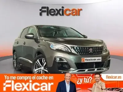 Usado Peugeot 3008 Active 130 CV (95 kW) 2019 Verde SUV