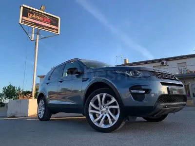 Usado Land Rover Discovery Sport HSE Luxury 150 CV (110 kW) 2018 Gris / plata SUV