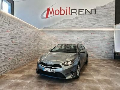 Gris / plata Usado 2022 Kia Ceed Utilitario | 15.900 € (Precio justo)