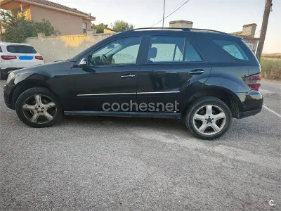 Usado Mercedes ML320 AMG Edition 1 224 CV (164 kW) 2008 Negro SUV