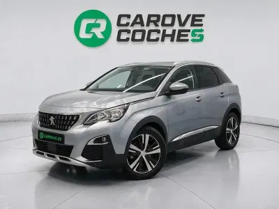 Usado Peugeot 3008 Allure 130 CV (95 kW) 2020 Gris / plata SUV