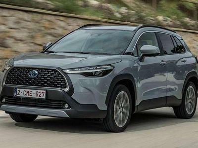 Usado Toyota Corolla Cross Plus 197 CV (144 kW) 2023 Gris / plata SUV