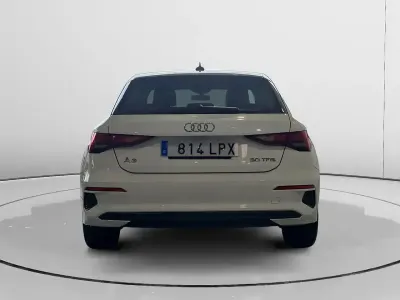 Usado Audi A3 Sportback Advanced Plus 110 CV (80 kW) 2021 Blanco Utilitario