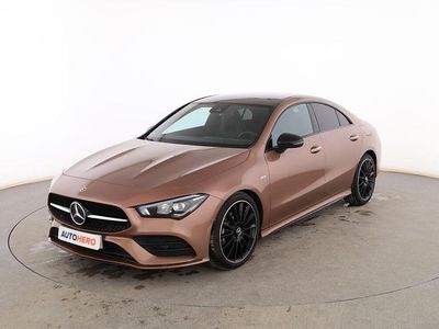 Occasion Mercedes CLA180 AMG line 136 PK (100 kW) 2021 Goud Sedan