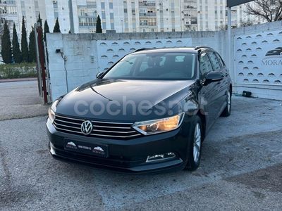 Usado VW Passat Edition 120 CV (88 kW) 2018 Gris / plata Familiar