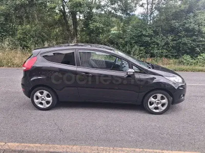 Usado Ford Fiesta 60 CV (44 kW) 2011 Negro Berlina