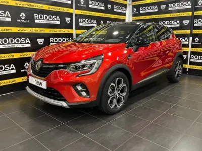 Usado Renault Captur Zen 145 CV (106 kW) 2022 Rojo SUV