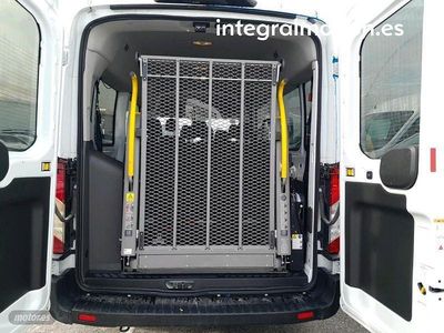 Usado Ford Transit Trend 130 CV (95 kW) 2022 Blanco Familiar