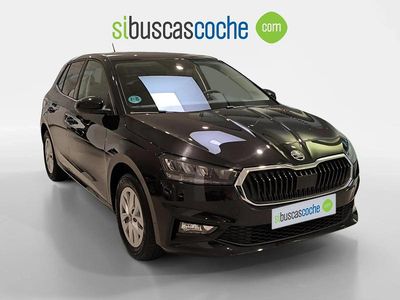 Usado Skoda Fabia 95 CV (69 kW) 2025 Rosa Utilitario