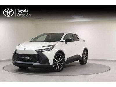 Käytetty Toyota C-HR Advance 223 HP (164 kW) 2025 Valkoinen Katumaasturi