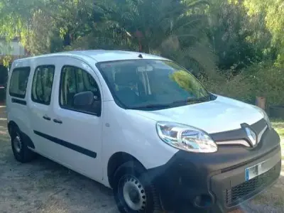 Usado Renault Kangoo 95 CV (69 kW) 2020 Blanco Monovolumen