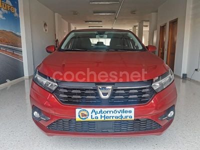 Granate Usado 2022 Dacia Sandero Acces Berlina | 10.490 € (Precio justo)