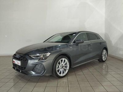 Usado Audi A3 S-Line 150 CV (110 kW) 2025 Gris / plata Berlina