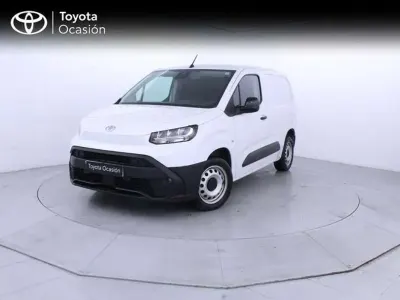 Usado Toyota Proace City City 131 CV (96 kW) 2024 Blanco Monovolumen