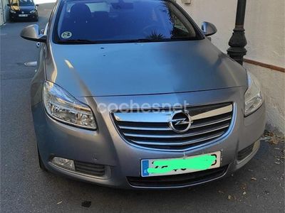 Usado Opel Insignia Edition 160 CV (117 kW) 2010 Gris / plata Berlina