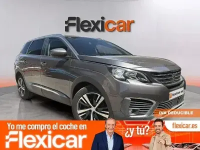 Usado Peugeot 5008 Allure 130 CV (95 kW) 2020 Gris SUV