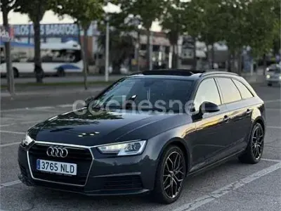 Usado Audi A4 Advanced 150 CV (110 kW) 2018 Gris / plata Familiar