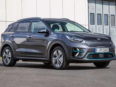 Usado Kia e-Niro 150 kW (204 CV) 2020 Rojo SUV