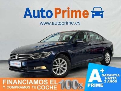 Usado VW Passat 120 CV (88 kW) 2015 Azul Berlina