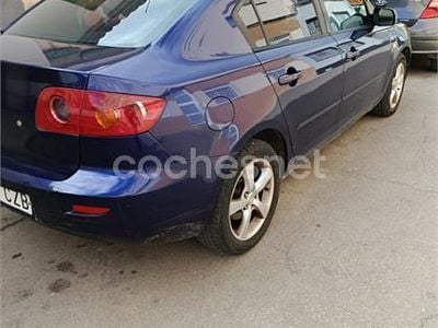 Usado Mazda 3 Sportive 109 CV (80 kW) 2004 Azul Berlina