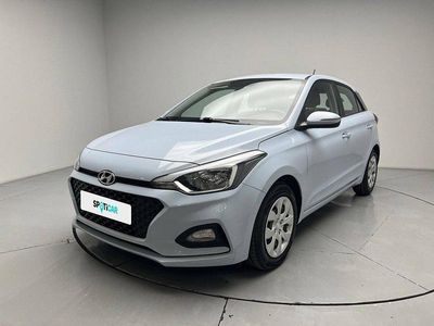 Usado Hyundai i20 75 CV (55 kW) 2018 Blanco