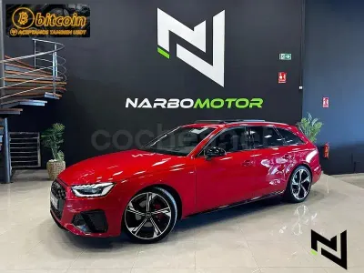 Usado Audi A4 Black Edition 204 CV (150 kW) 2023 Rojo Familiar
