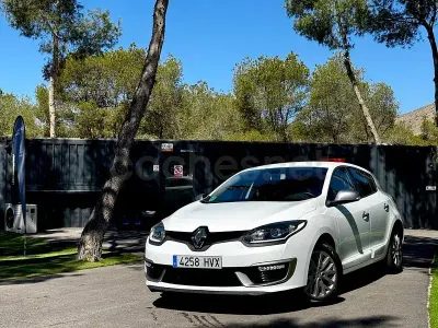 Usado Renault Mégane III GT 115 CV (84 kW) 2014 Blanco Berlina