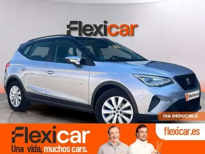 Usado Seat Arona Style 116 CV (85 kW) 2022 Gris SUV