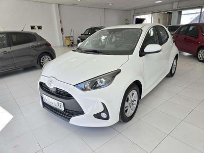 Usado Toyota Yaris Edition 125 CV (91 kW) 2022 Blanco Utilitario