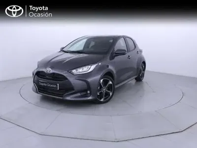 Nuevo Toyota Yaris Style 116 CV (85 kW) 2025 Gris Utilitario