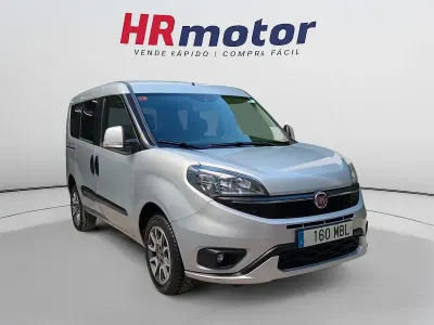 Usado Fiat Doblò Trekking 120 CV (88 kW) 2022 Monovolumen