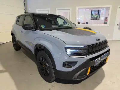 Nuevo Jeep Avenger North 145 CV (106 kW) 2026 Gris / plata SUV