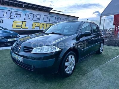 Negro Usado 2005 Renault Mégane II Dynamique Berlina | 3499 € (Precio justo)