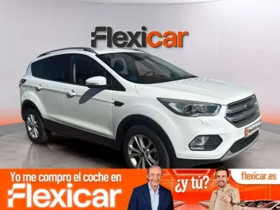 Usado Ford Kuga Business Edition 150 CV (110 kW) 2017 Blanco SUV