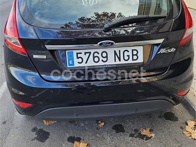 Negro Usado 2012 Ford Fiesta Berlina | 4500 € (Caro)