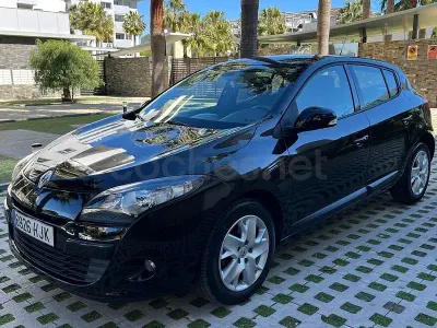 Usado Renault Mégane III Business 90 CV (66 kW) 2012 Negro Berlina