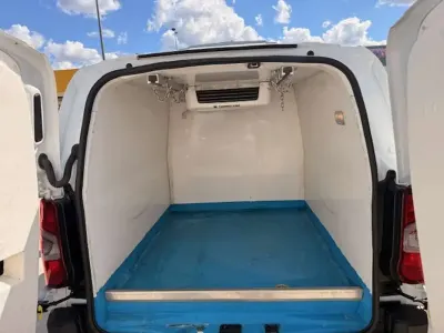 Usado Citroën Berlingo 101 CV (74 kW) 2020 Blanco Monovolumen