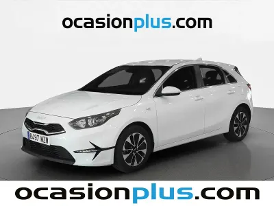 Usado Kia Ceed 100 CV (73 kW) 2025 Blanco Utilitario