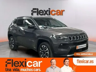 Usado Jeep Compass Limited 190 CV (139 kW) 2023 Gris SUV