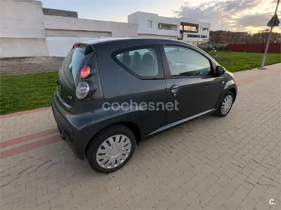 Usado Citroën C1 54 CV (39 kW) 2007 Gris / plata Utilitario