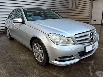 Usado Mercedes C200 Edition 136 CV (100 kW) 2013 Gris / plata Berlina