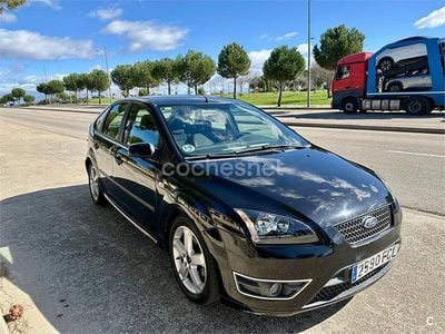 Usado Ford Focus Sport 136 CV (100 kW) 2007 Negro Berlina