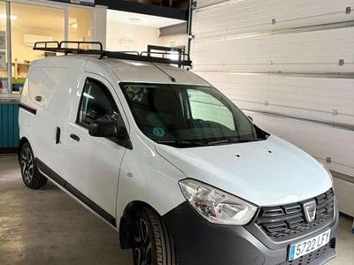 Usado Dacia Dokker Essentiel 102 CV (75 kW) 2020 Monovolumen