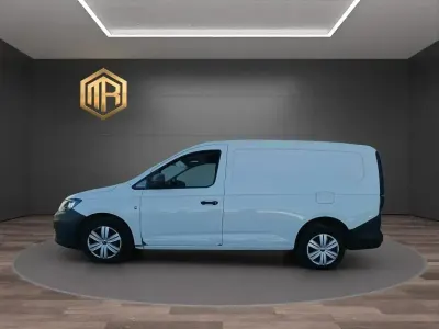 Usado VW Caddy 102 CV (75 kW) 2022 Blanco Monovolumen