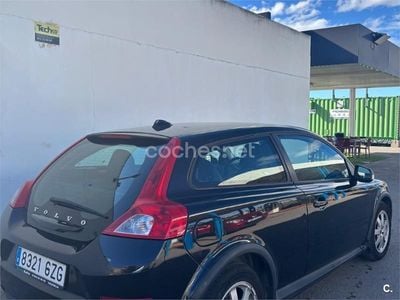 Negro Usado 2010 Volvo C30 Momentum Utilitario | 8000 €